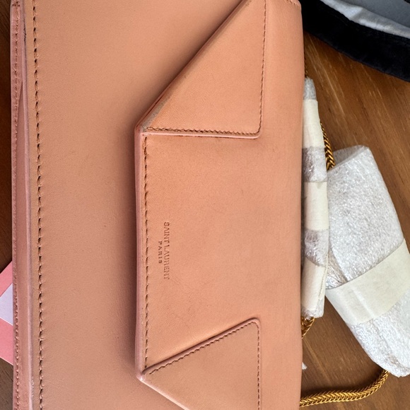 Saint Laurent Betty bag in Blush - Picture 13 of 13